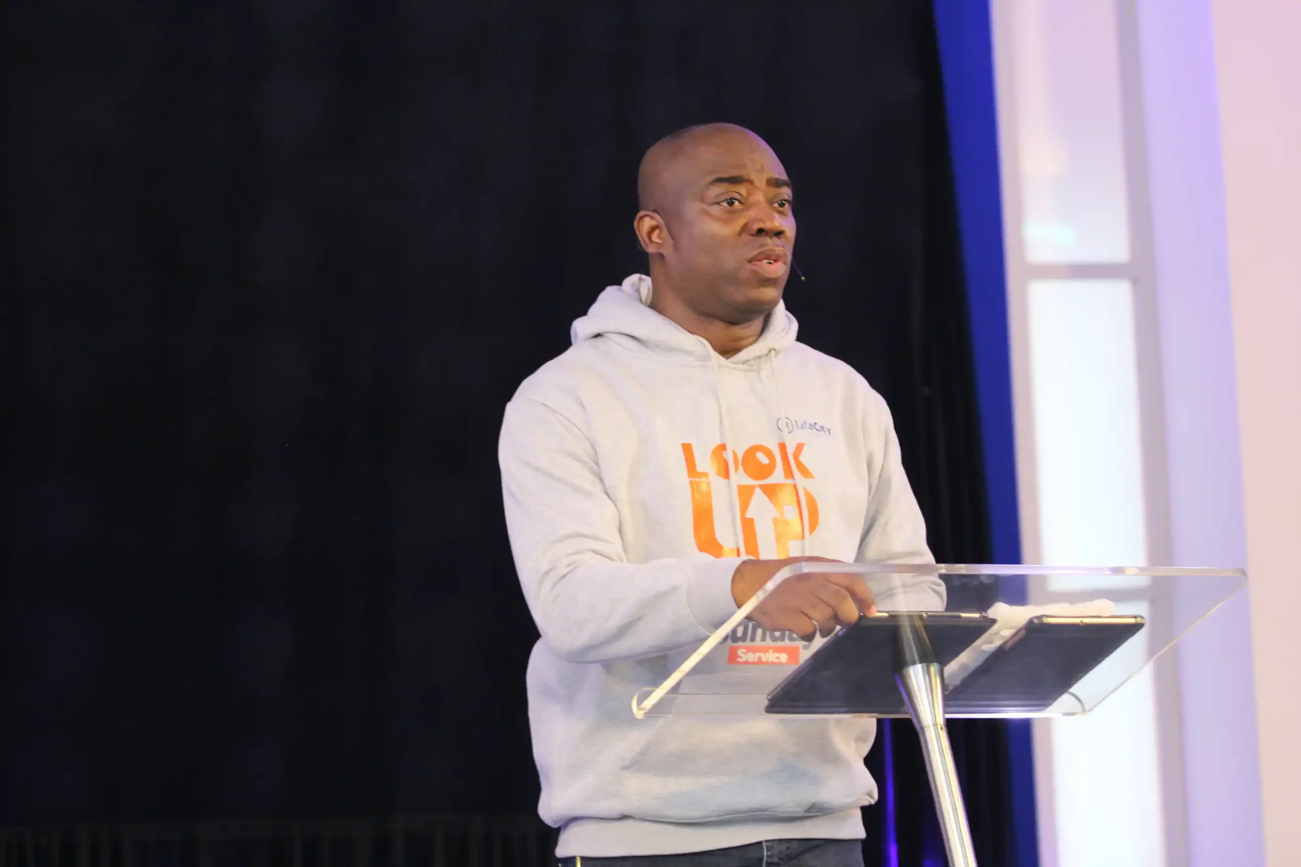 apostle_ernest_preaching